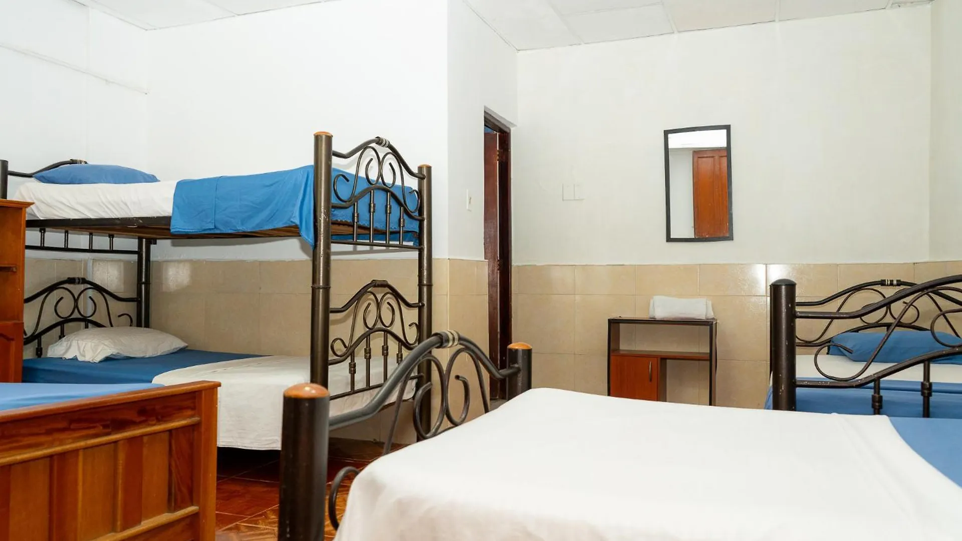 Pensión Maranatha Hostal Santa Marta